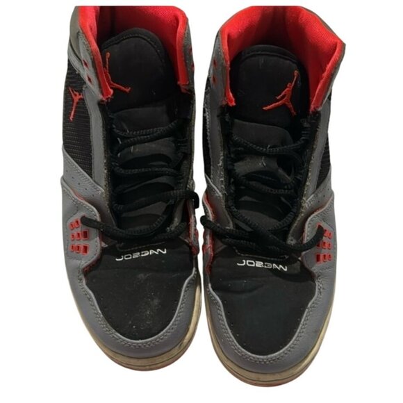 Nike Air Jordan Youth Basketball Shoes Size 5Y Black Red & Gray - Picture 1 of 10